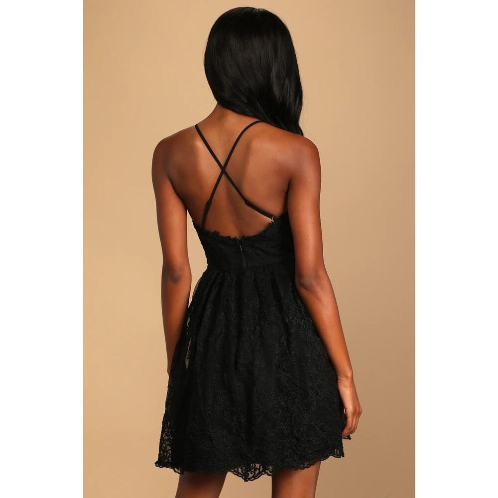 NEW Maniju Lulus Romantic Interlude Black Embroidered Lace Skater Dress Medium - Picture 2 of 16